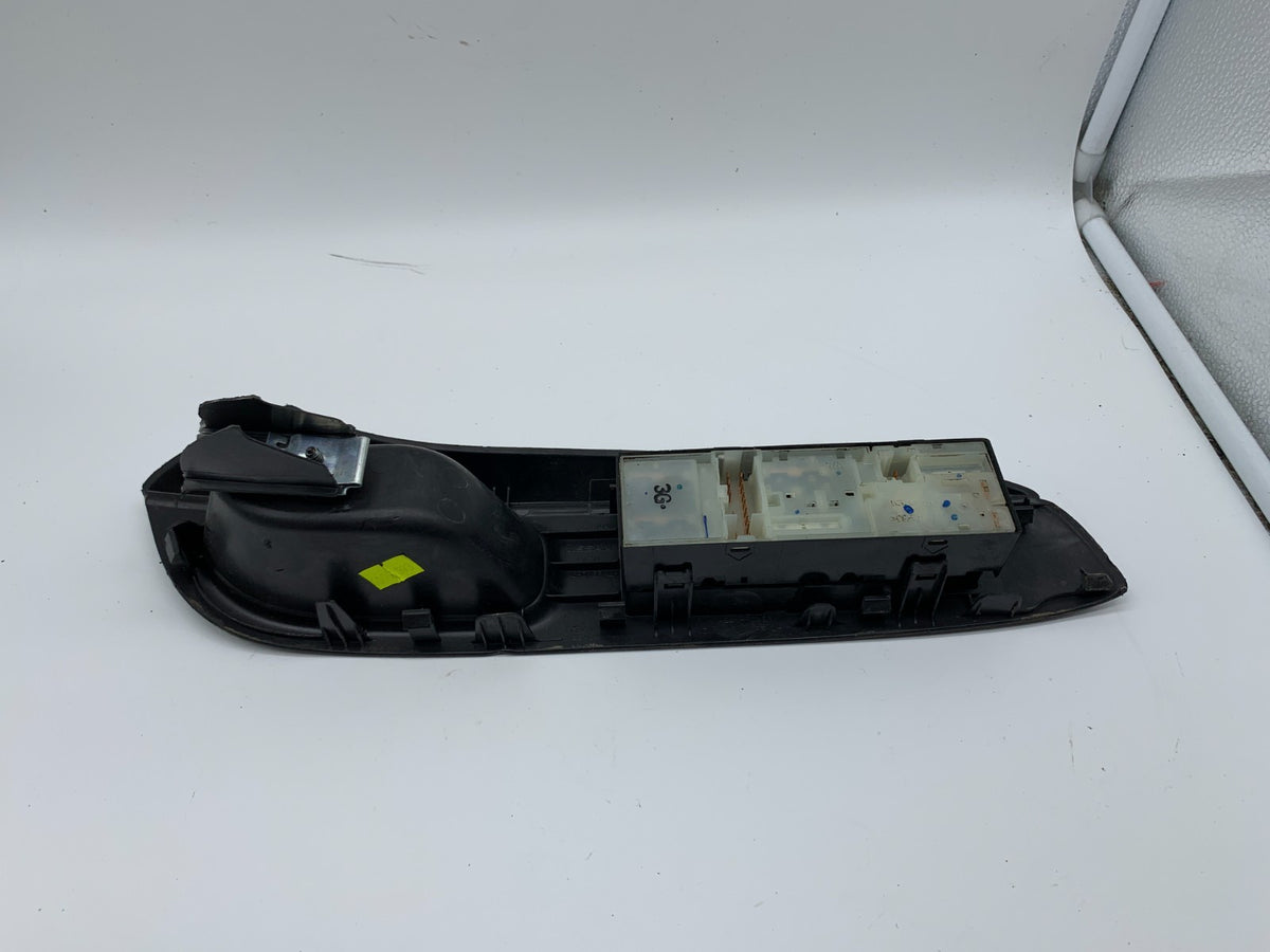 2012-2019 Nissan Versa Master Power Window Switch OEM B03B54010