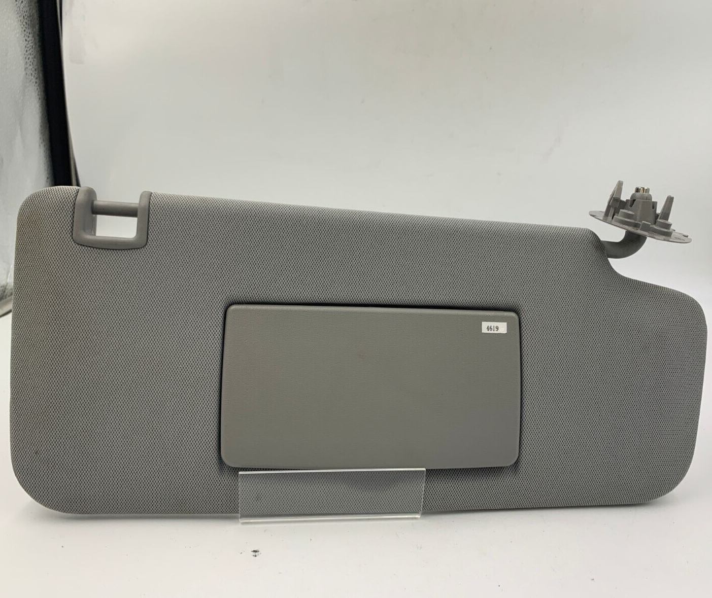 2017-2021 Chevrolet Trax Passenger Sun Visor Gray OEM C01B06030