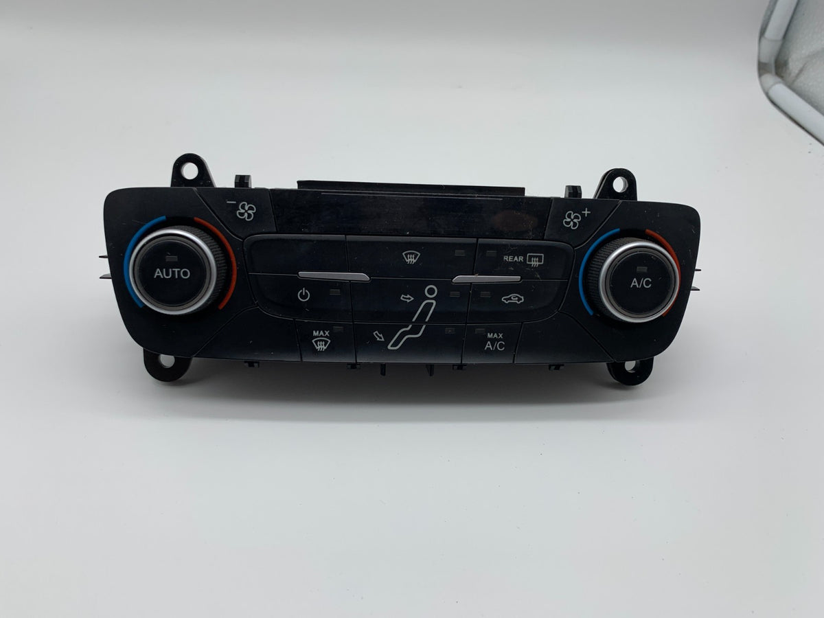 2015-2018 Ford Focus AC Heater Climate Control Unit OEM A03B36005