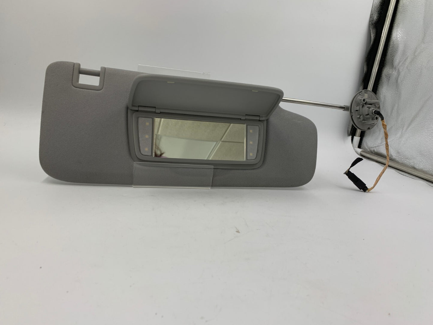 2018-2019 Chevrolet Equinox Passenger Sun Visor Gray Illuminated OEM A01B14040