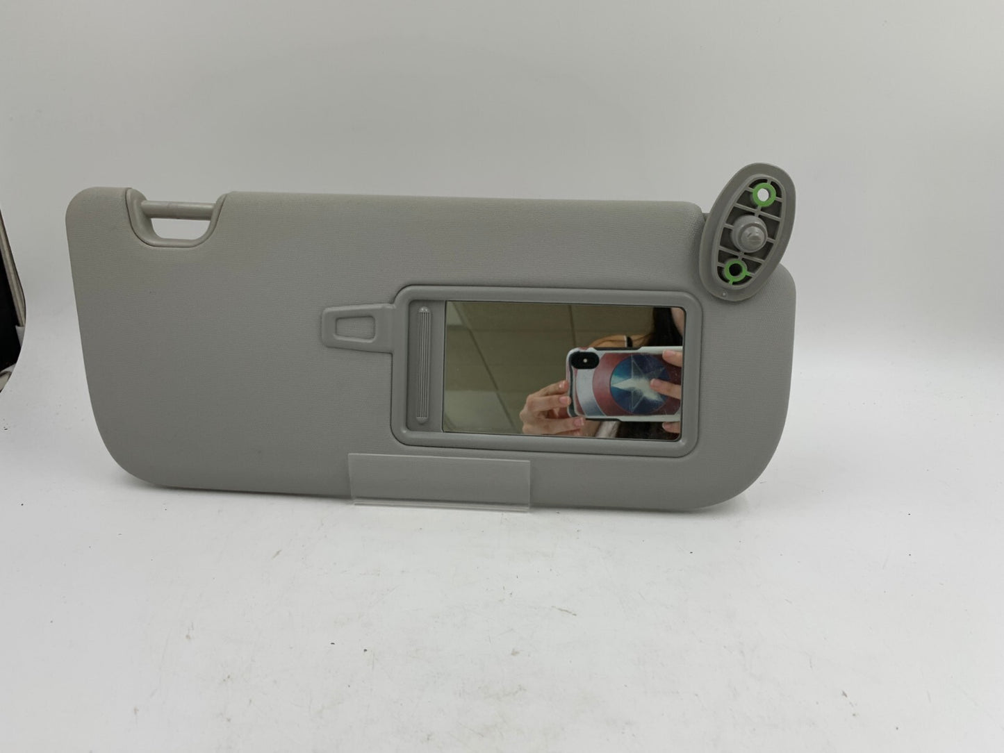 2014-2019 Kia Soul Passenger Sun Visor Gray Illuminated OEM E03B63007