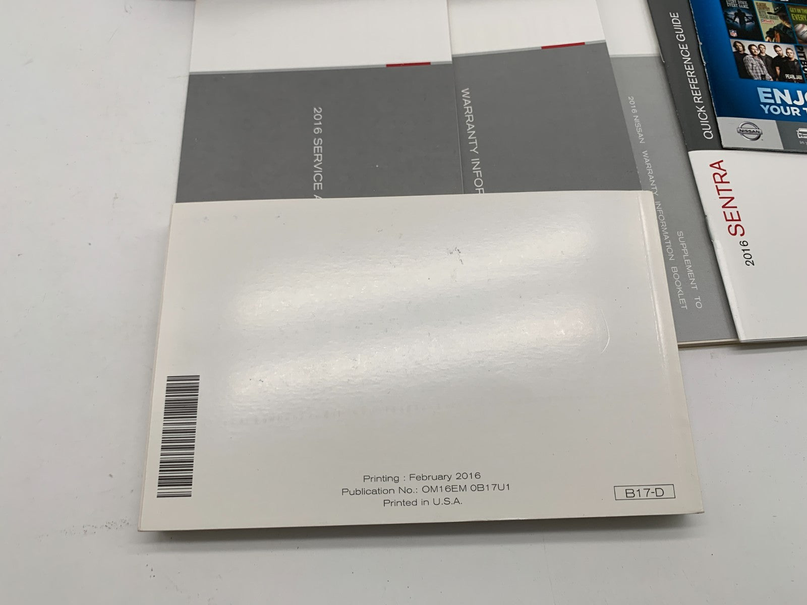 2016 Nissan Sentra Owners Manual Set with Case OEM B04B55052