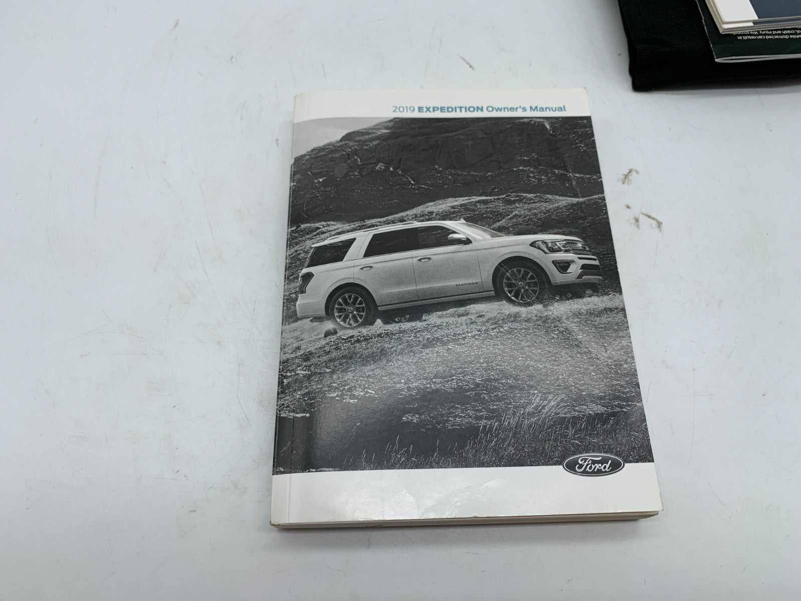 2019 Ford Expedition Owners Manual Set with Case OEM D02B09040