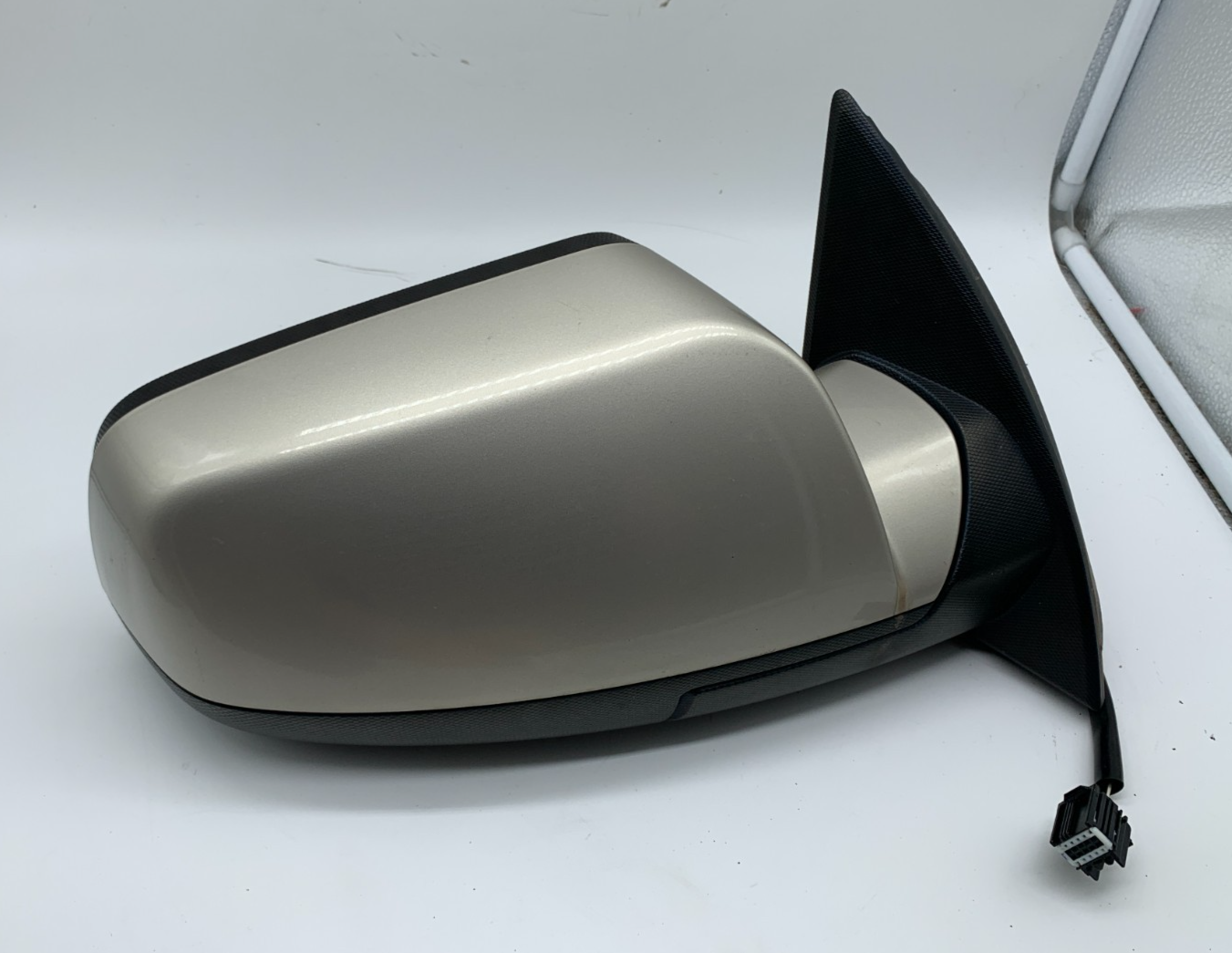2015-2017 Chevrolet Equinox Passenger Side View Power Door Mirror OEM A01B51003