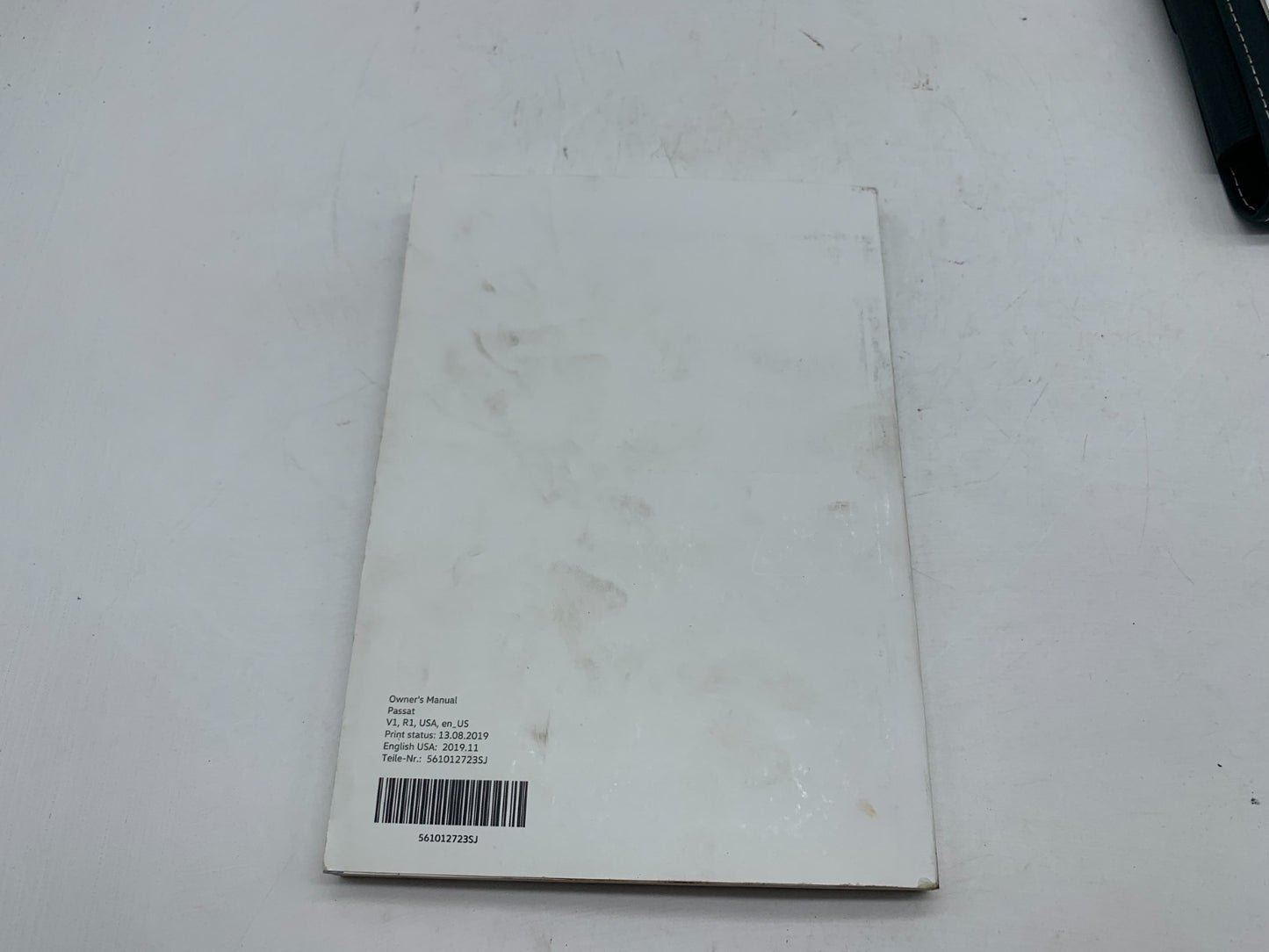2019 Volkswagen Passat Owners Manual with Case OEM D03B37007