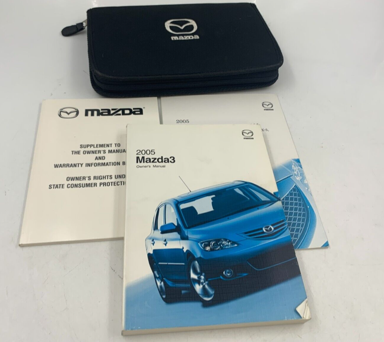 2005 Mazda 3 Owners Manual  Set with Case OEM D04B41053