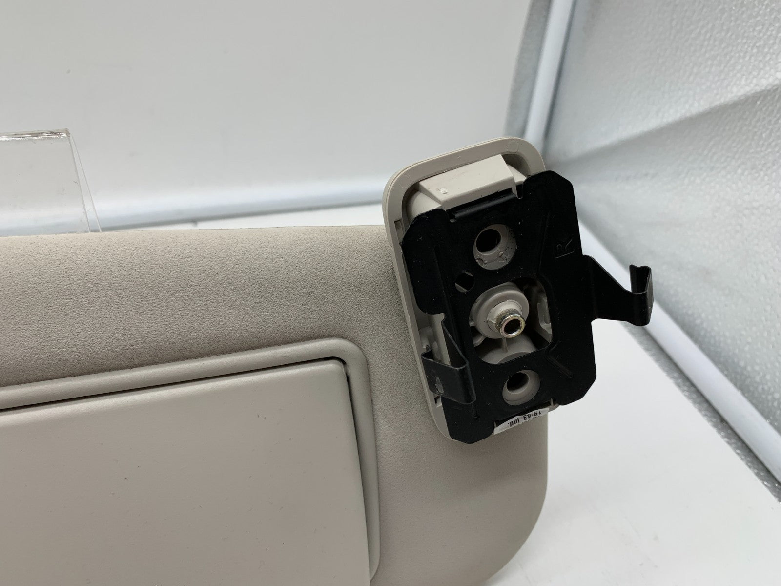 2017-2019 Jaguar XE Passenger Sun Visor Gray OEM A04B14004