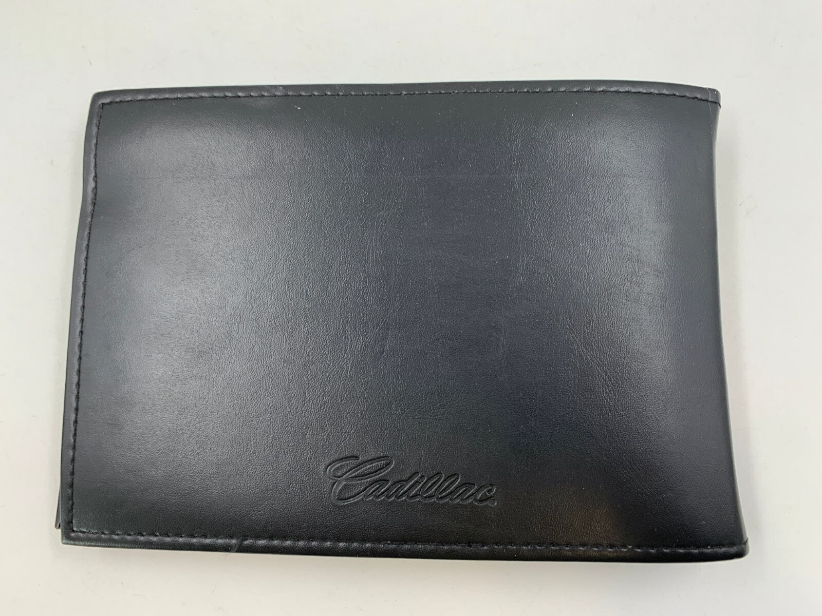 2001 Cadillac Deville Owners Manual Set with Case OEM A04B01041