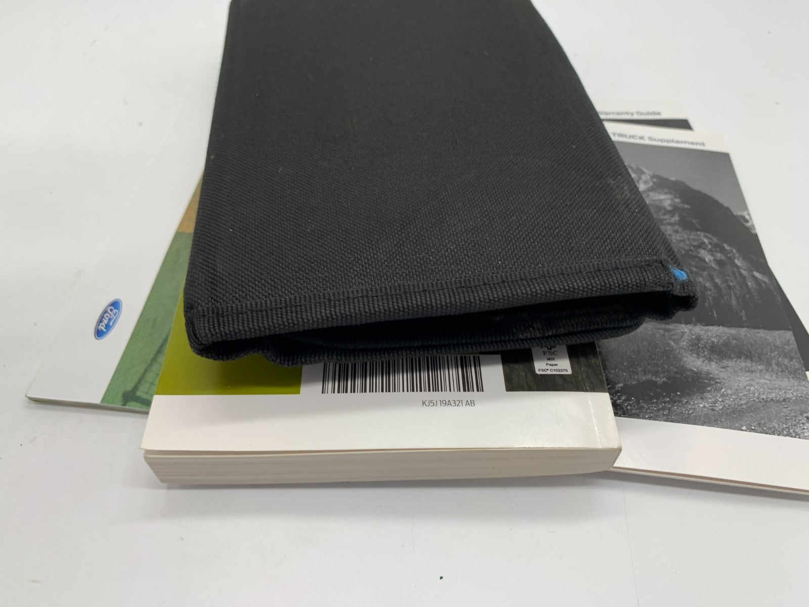 2019 Ford Escape Owners Manual Set with Case OEM C02B14053