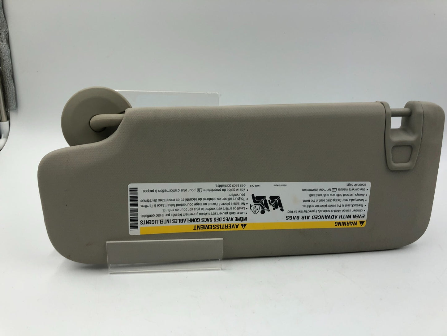 2018-2020 Buick Regal Passenger Sun Visor Gray Illuminated Gray OEM B01B02001