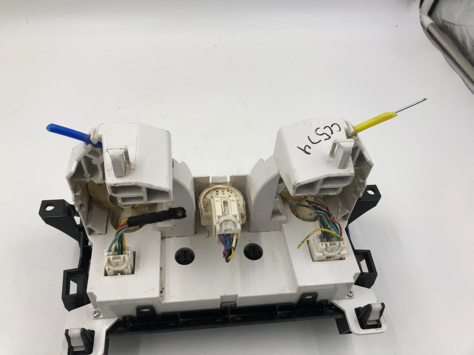 2012-2013 Mazda 3 AC Heater Climate Control Unit OEM D03B58005