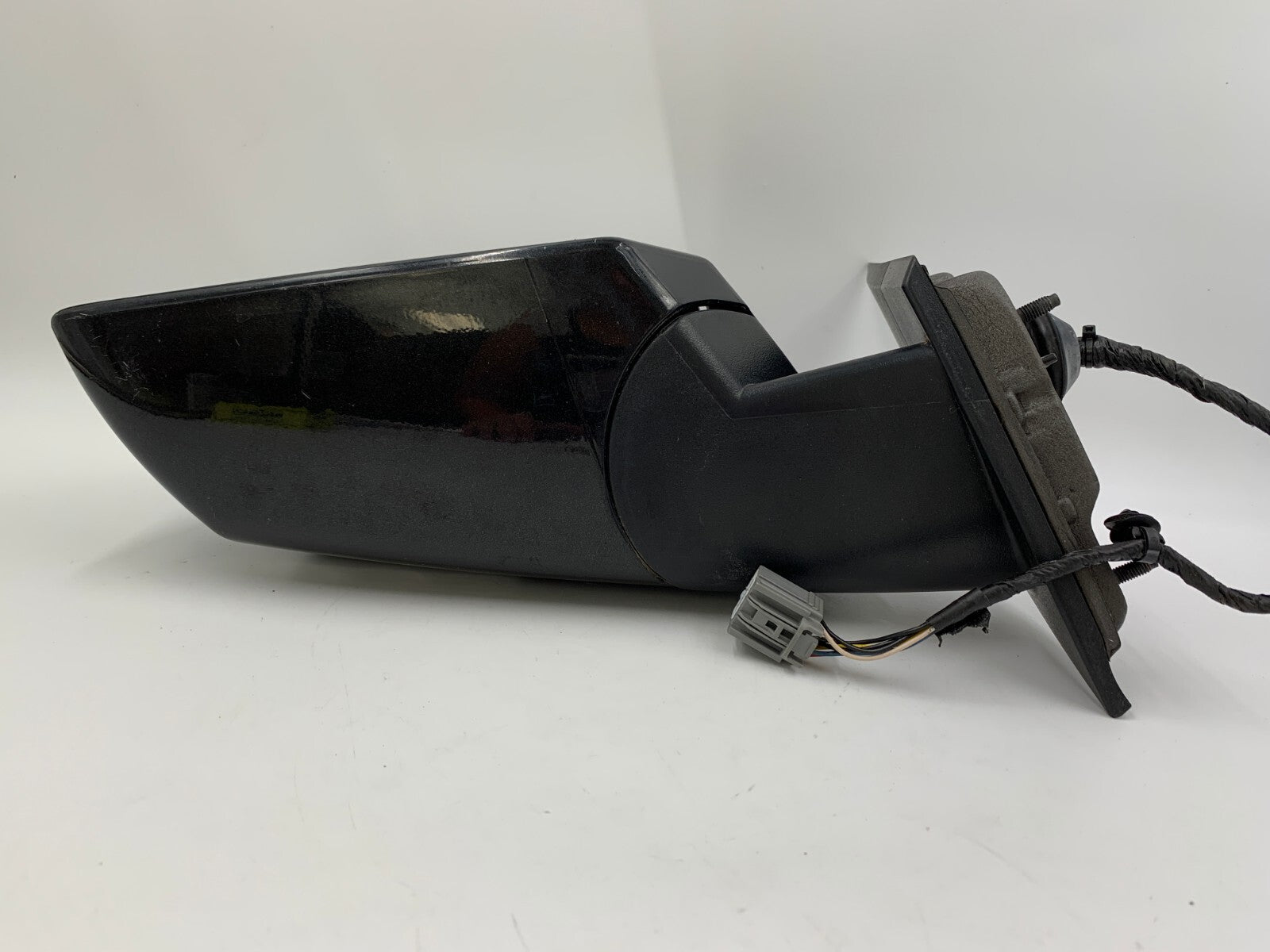 2009-2014 Chevrolet Traverse Driver Power Door Mirror Black OEM B02B54001