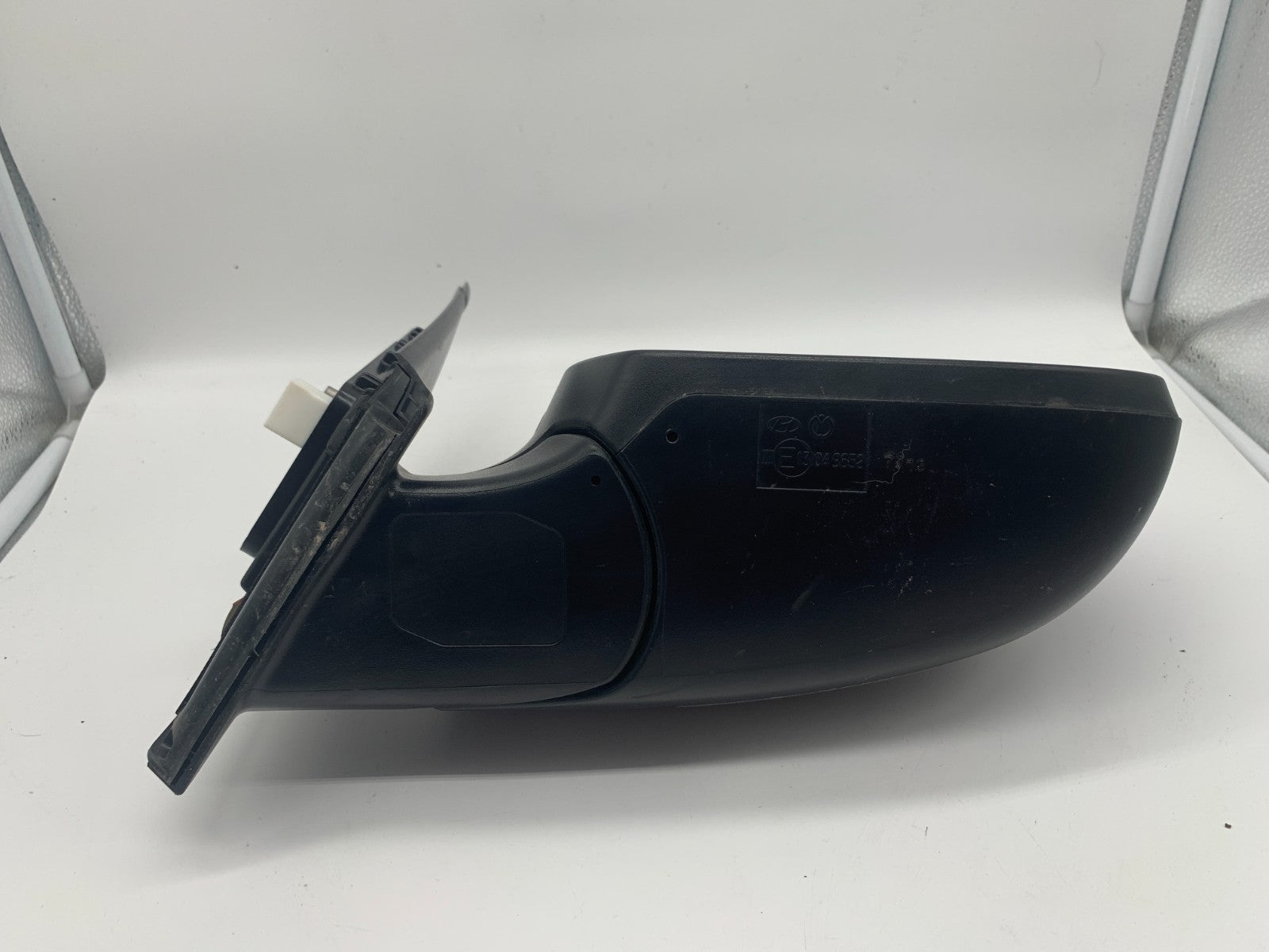 2016-2018 Hyundai Tucson Passenger Side View Power Door Mirror Black BSA OEM