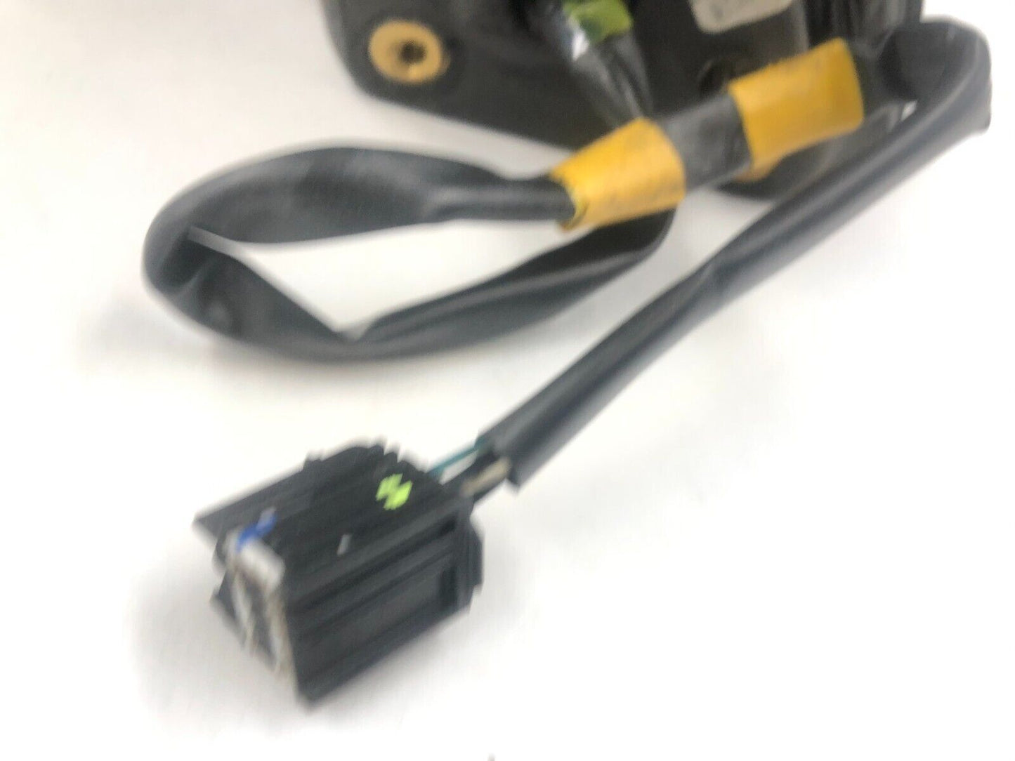 2010-2011 Chevrolet Equinox Driver Side View Power Door Mirror Blue E03B64001