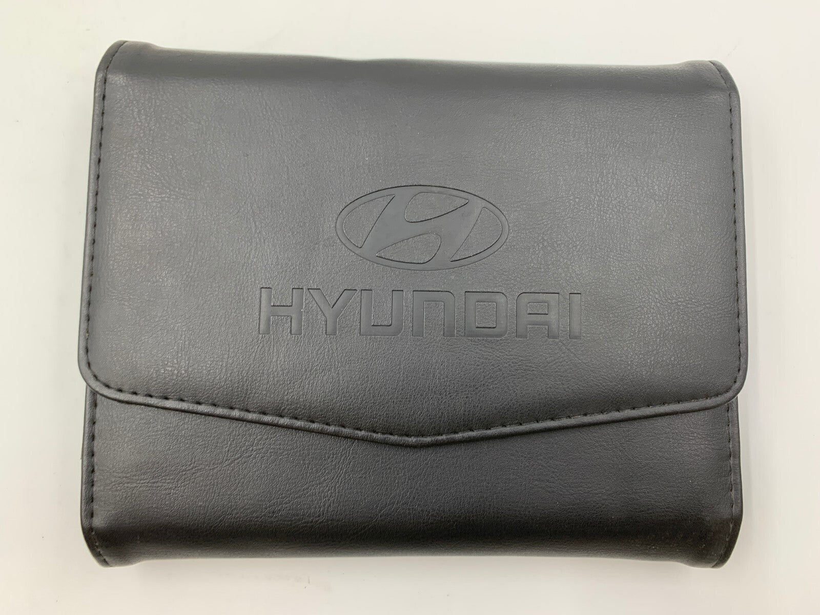 2011 Hyundai Sonata Owners Manual Set with Case OEM C02B36076