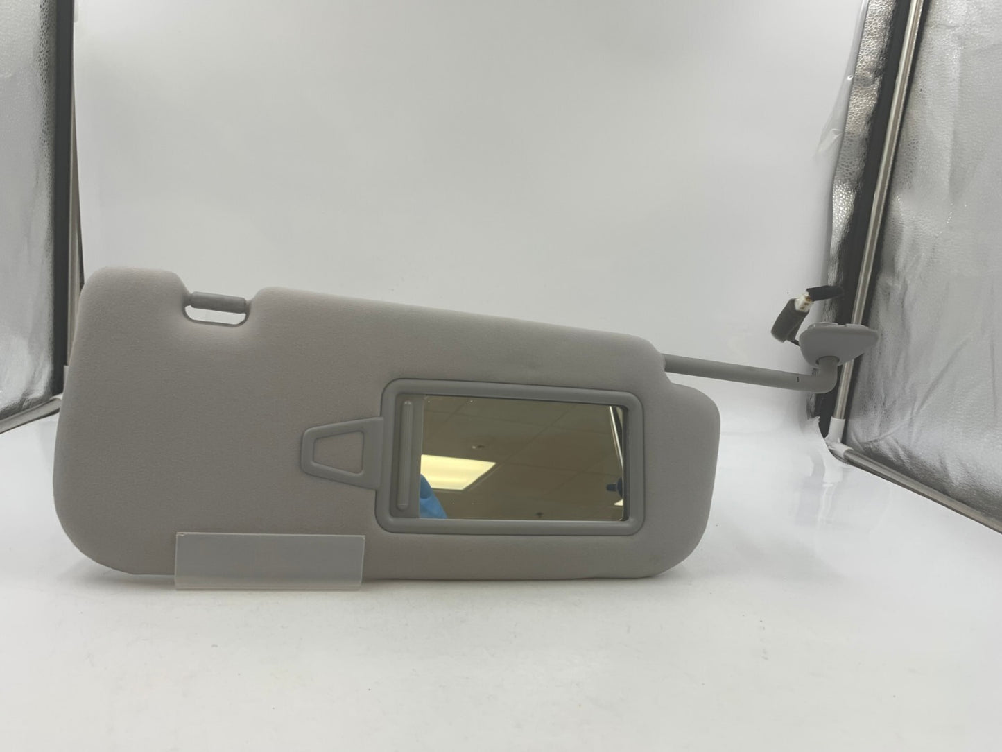 2012-2017 Hyundai Azera Passenger Sun Visor Gray Illuminated OEM C03B02086