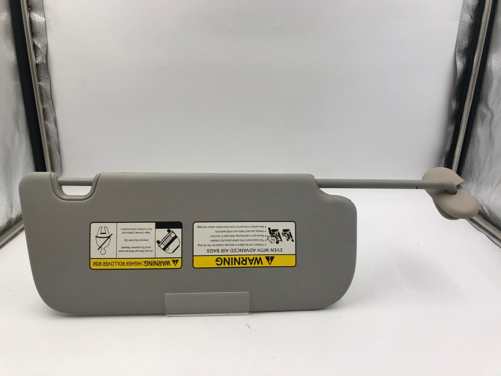 2014-2019 Kia Soul Driver Sun Visor Gray Illuminated OEM C01B11050