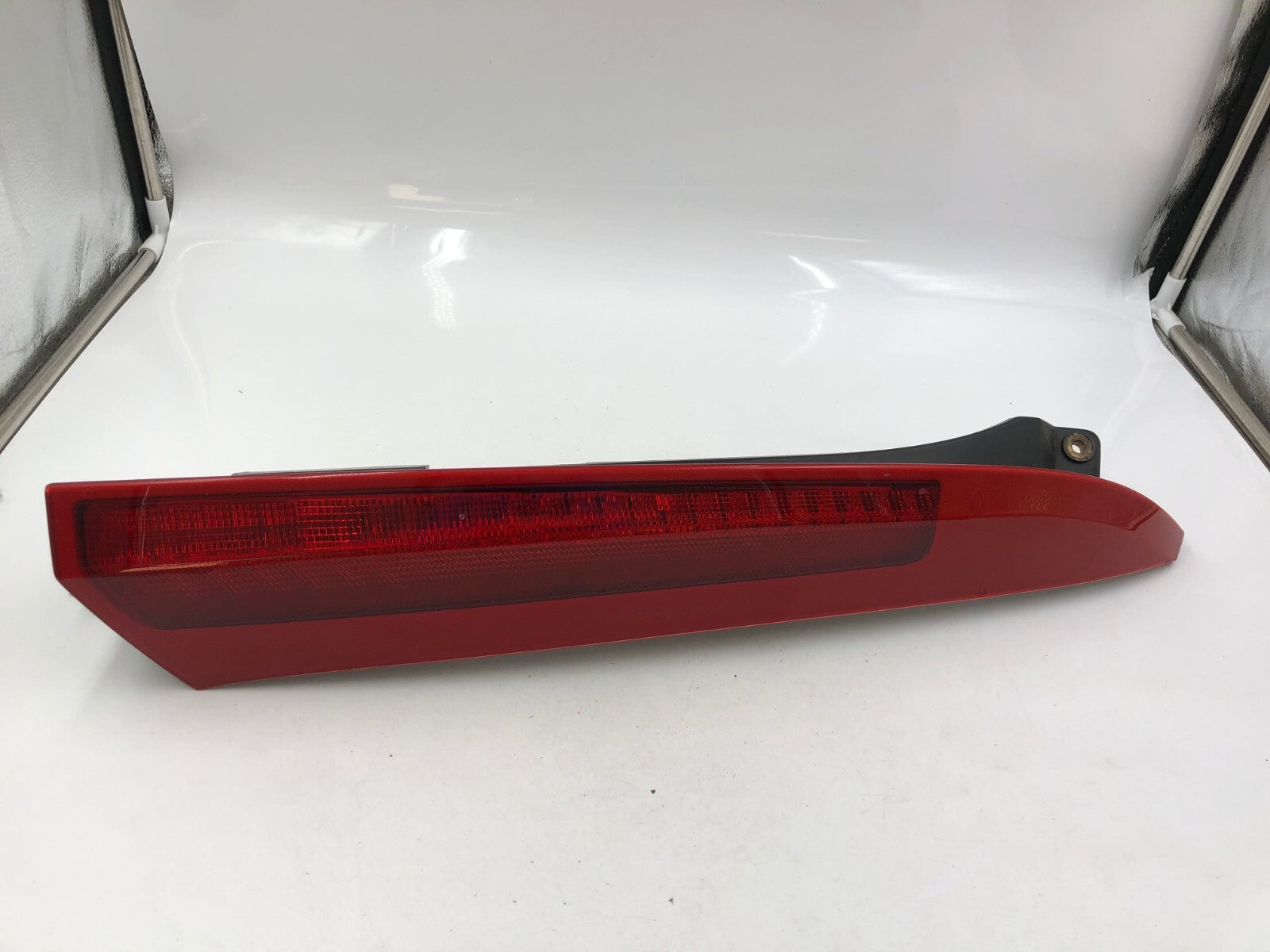 2003-2006 Volvo XC90 Passenger Upper Tail Light Taillight OEM D03B58001