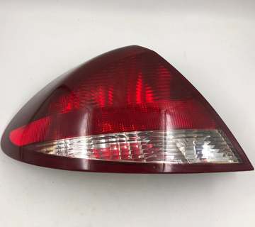 2004-2007 Ford Taurus Sedan Driver Side Tail Light Taillight OEM D03B25021