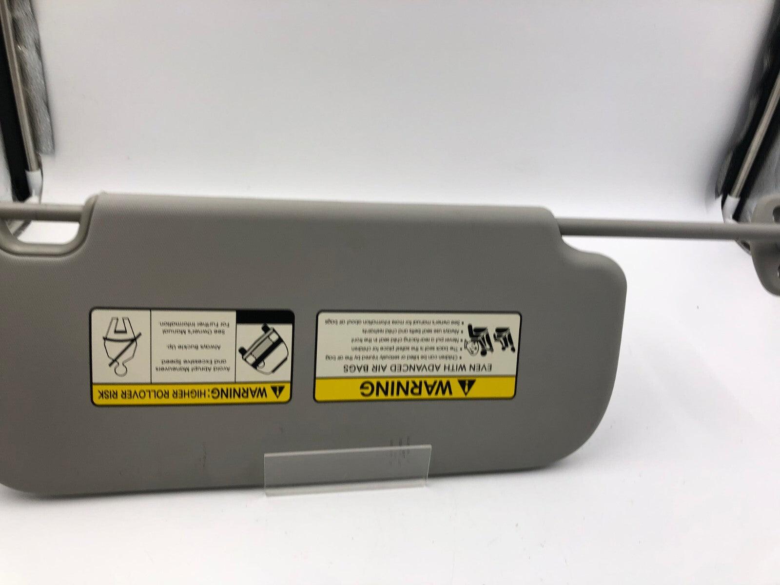 2014-2019 Kia Soul Driver Sun Visor Gray Illuminated OEM C03B23049