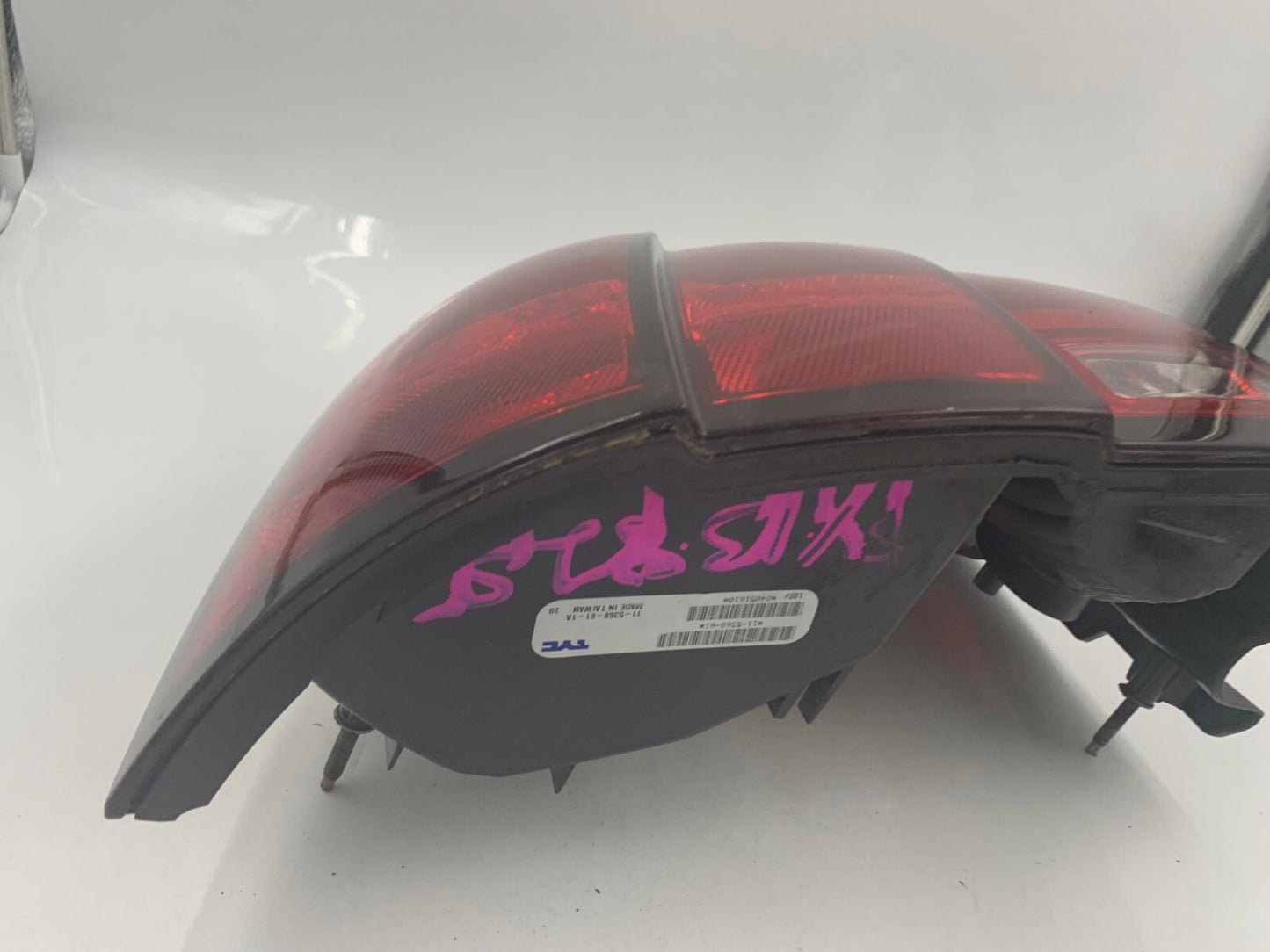 1999-2002 Ford Mustang Driver Side Tail Light Taillight OEM D01B59006