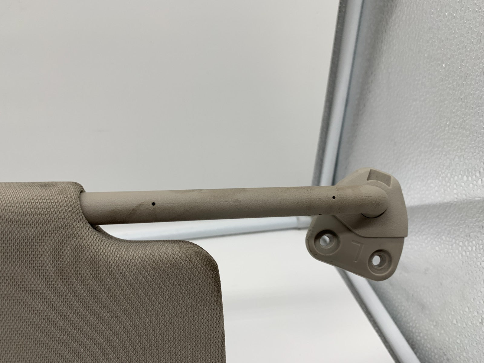 2018-2020 Nissan Rogue Driver Sun Visor Gray Illuminated OEM C03B59008