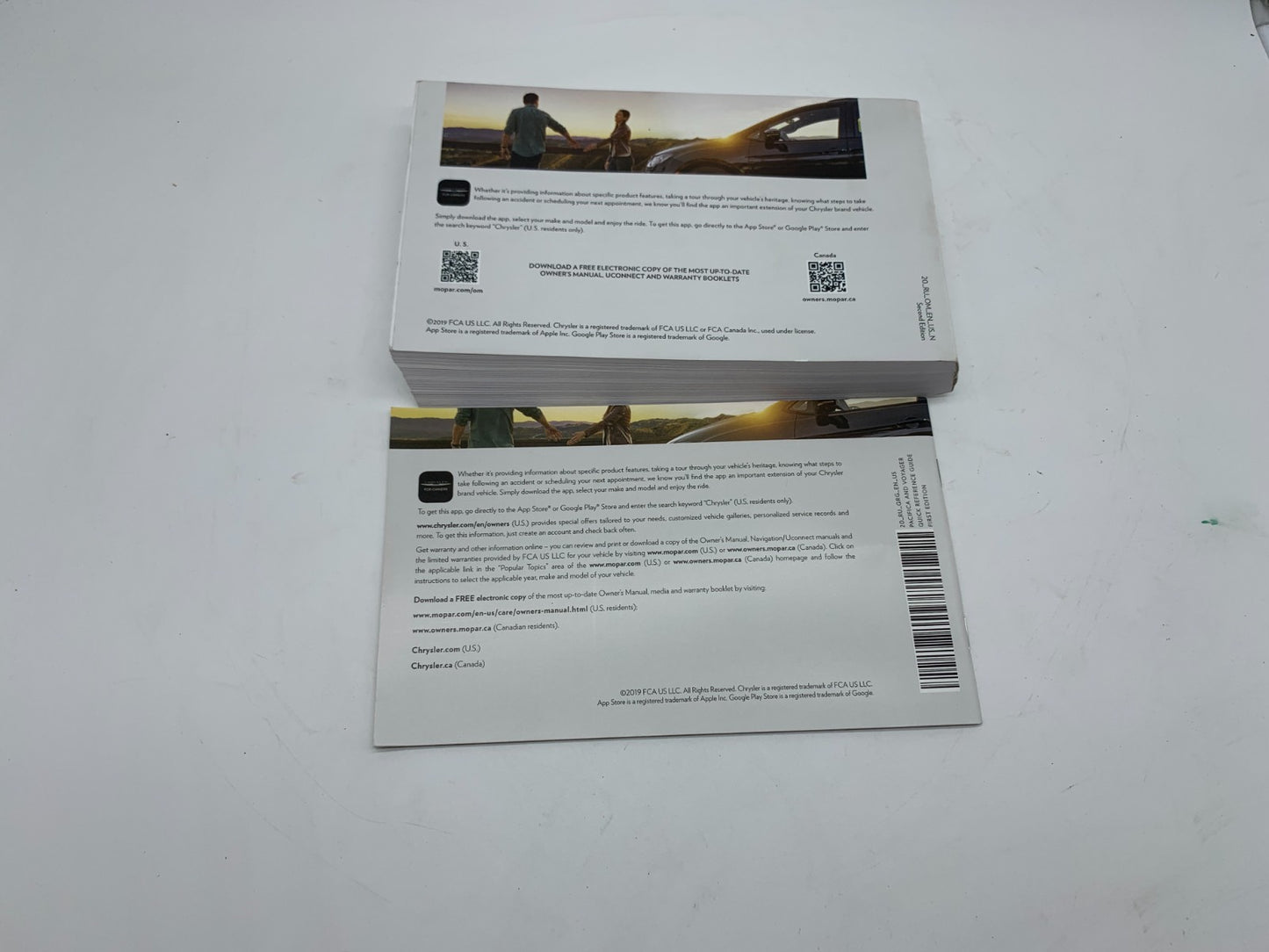 2018 Chrysler Pacifica and Voyager Owners Manual Set OEM B01B22009