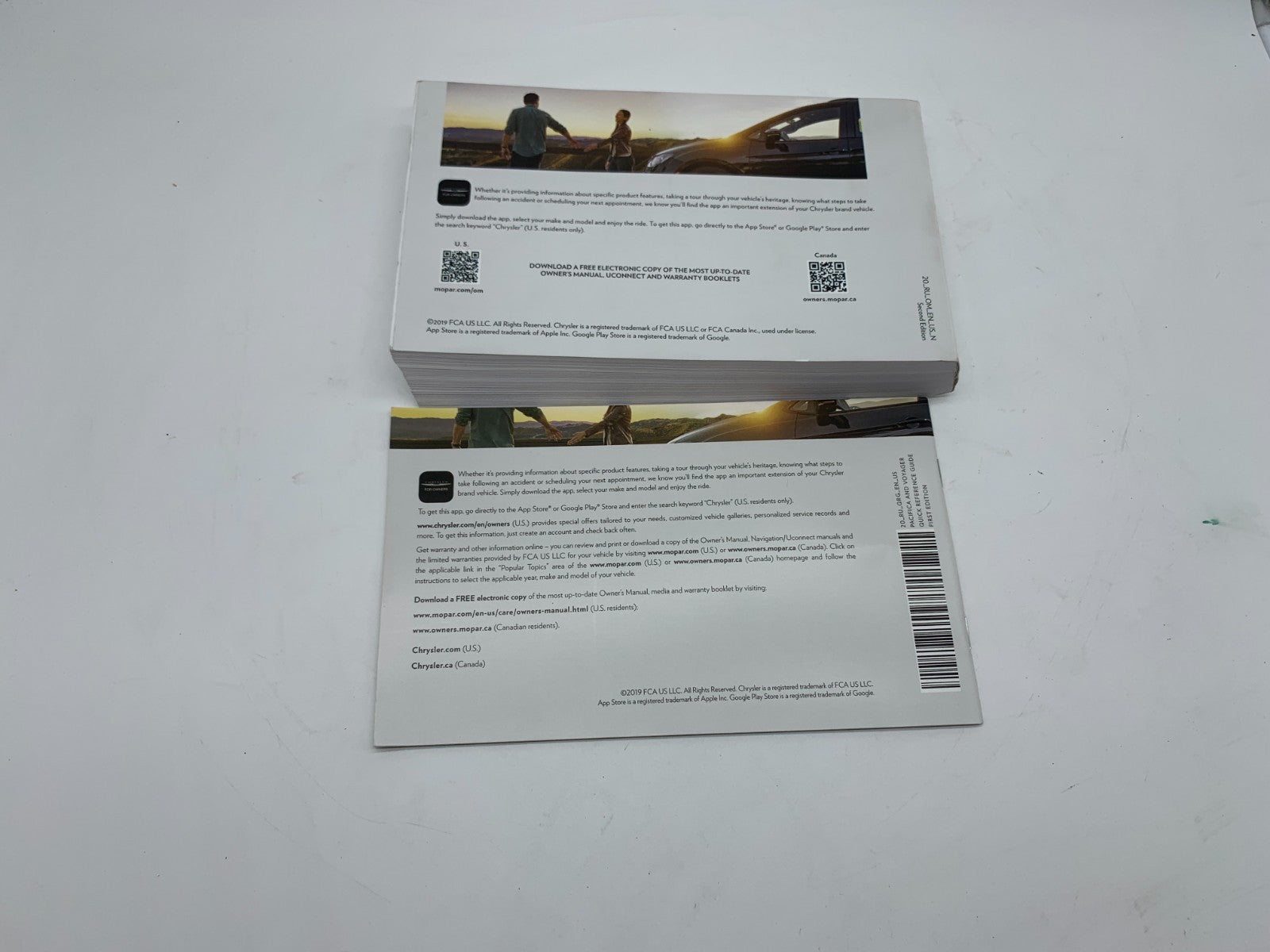 2018 Chrysler Pacifica and Voyager Owners Manual Set OEM B01B22009