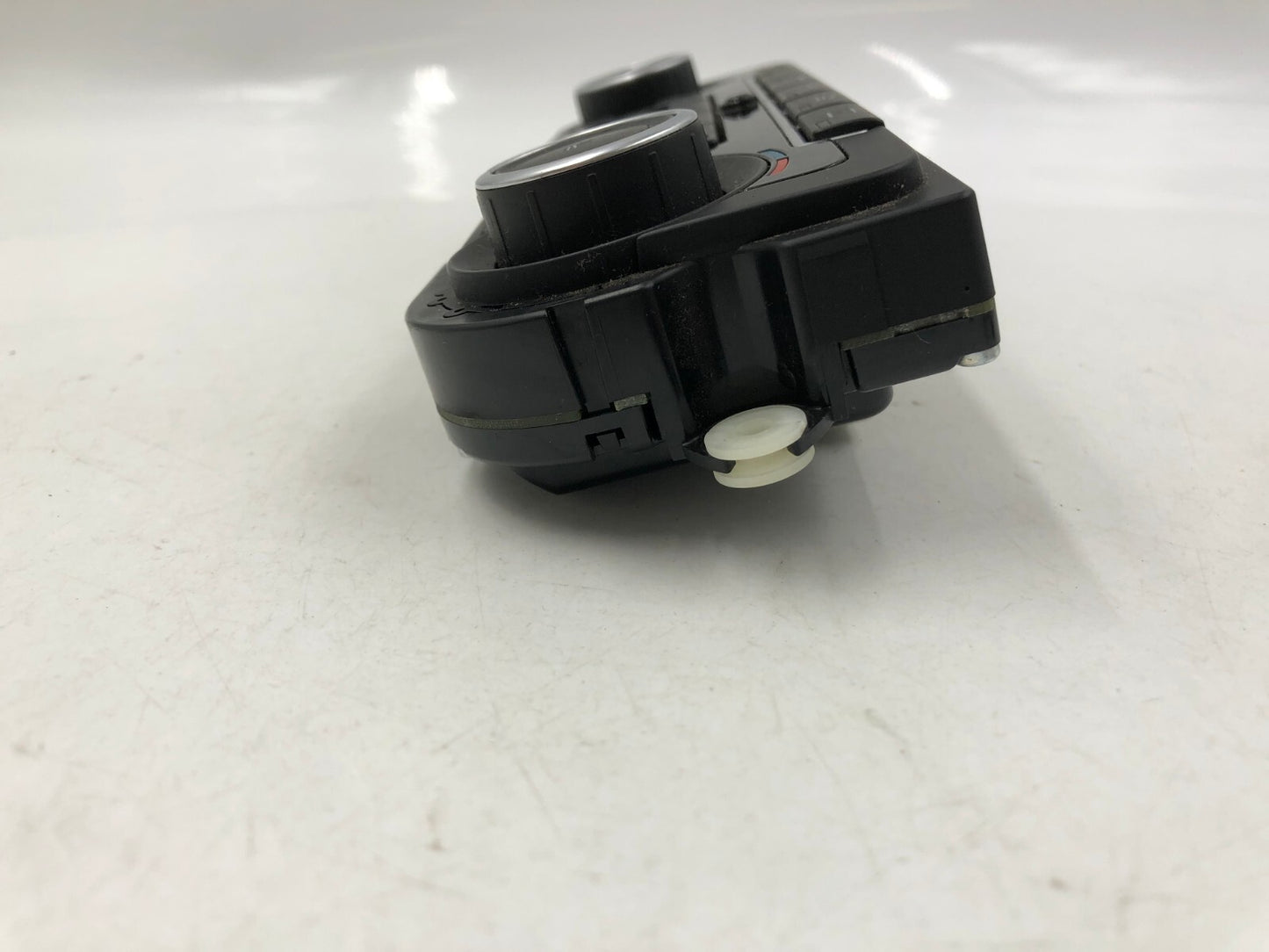 2011-2012 Volkswagen CC AC Heater Climate Control Unit OEM C02B11055