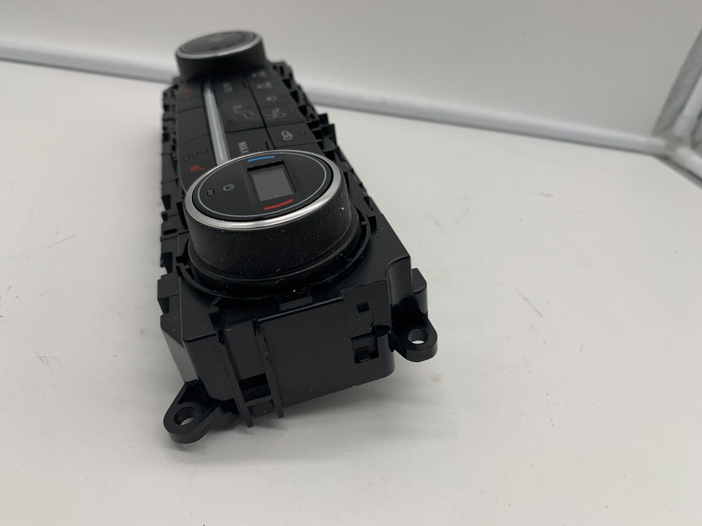 2018-2020 Ford Ecosport AC Heater Climate Control Unit OEM C04B57009
