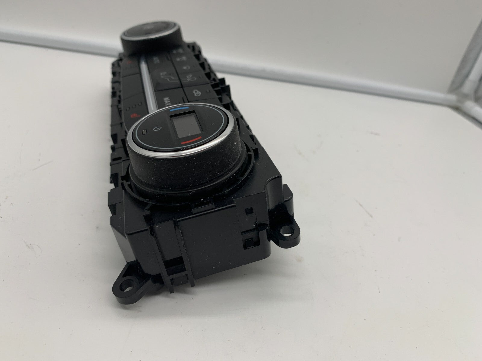 2018-2020 Ford Ecosport AC Heater Climate Control Unit OEM C04B57009