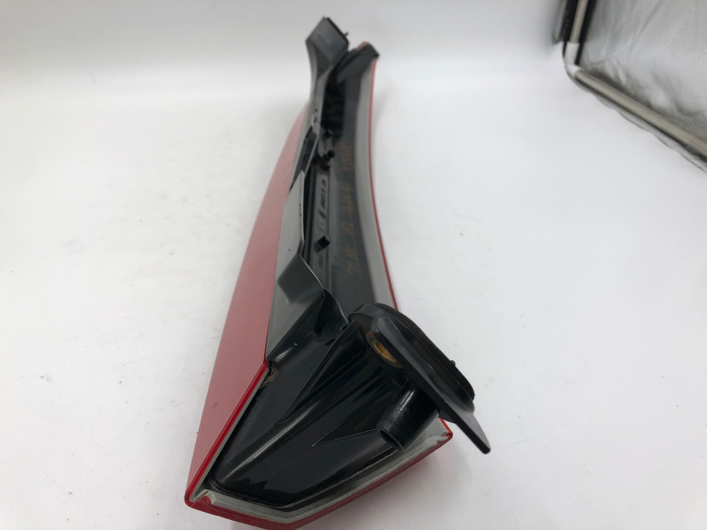 2003-2006 Volvo XC90 Driver Side Upper Tail Light Taillight OEM D03B05025