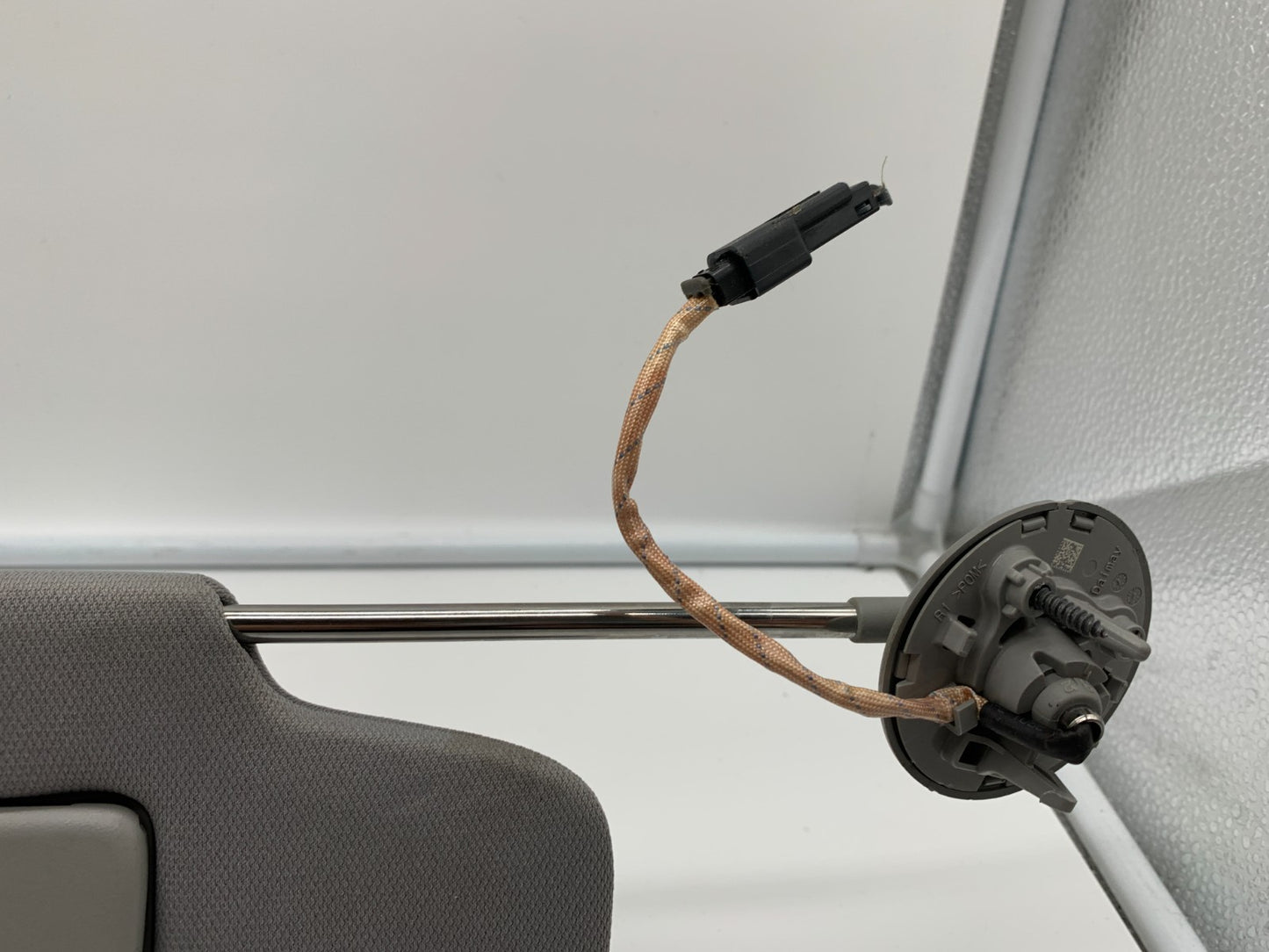 2018-2020 Chevrolet Equinox Passenger Sun Visor Illuminated OEM C01B28004