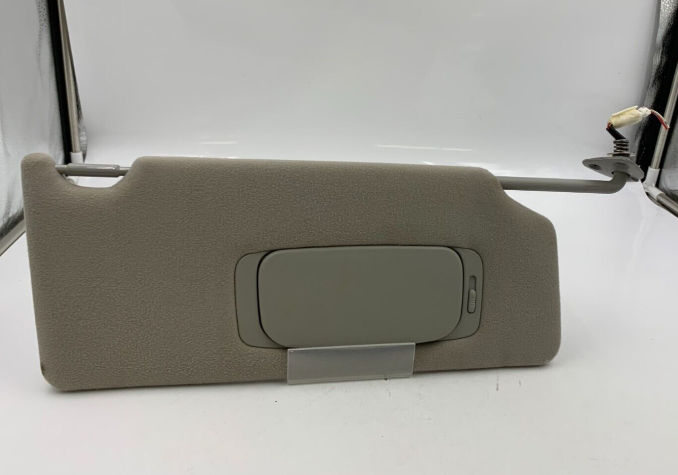 2005-2012 Toyota Avalon Passenger Sun Visor Beige Illuminated OEM E03B67003