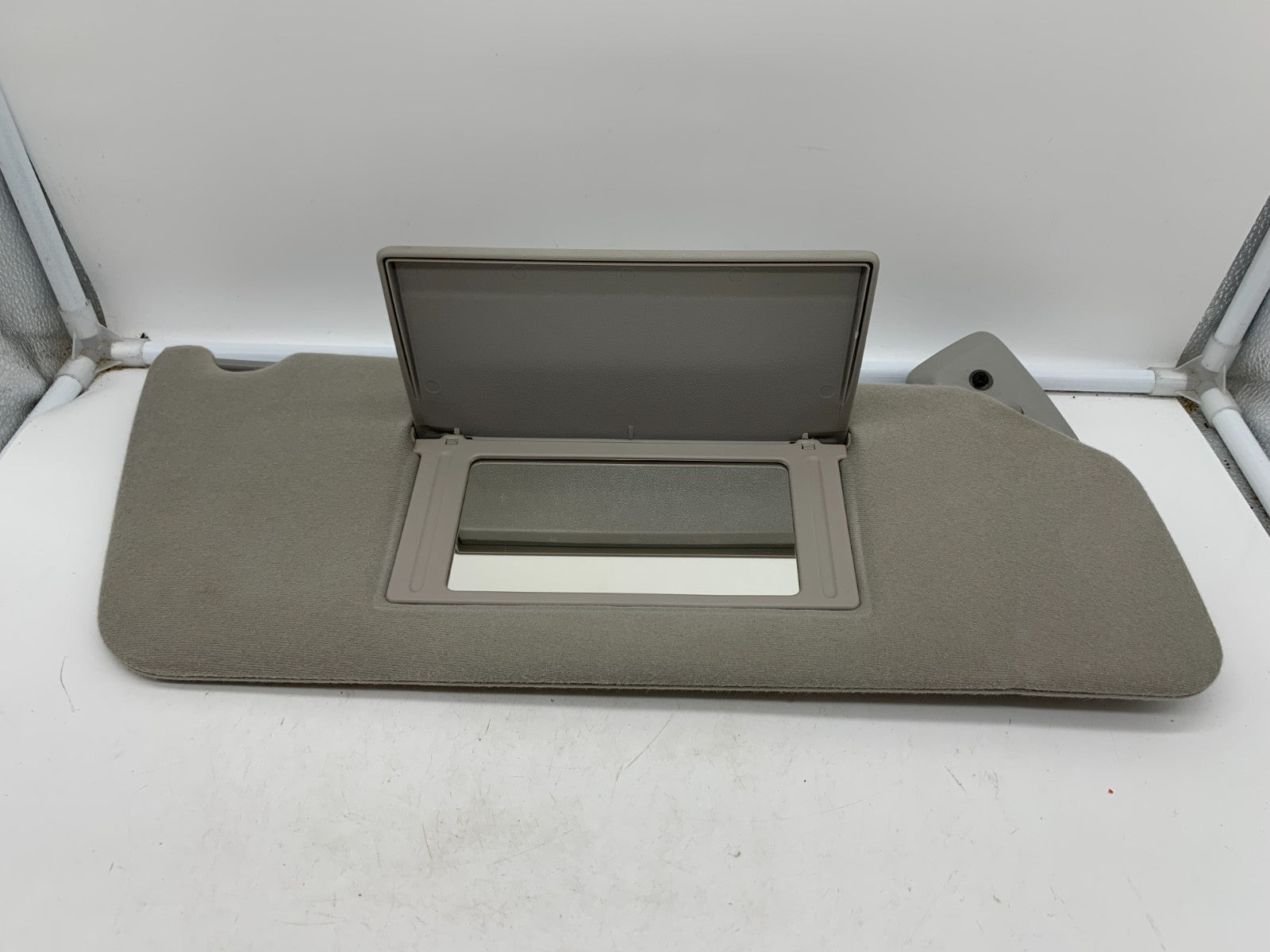 2004-2008 Ford F-150 F150 Passenger Sun Visor Gray OEM C02B45052