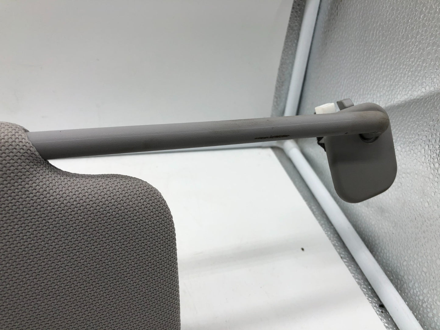 2015-2019 Hyundai Sonata Driver Sun Visor Gray Illuminated OEM B01B35004