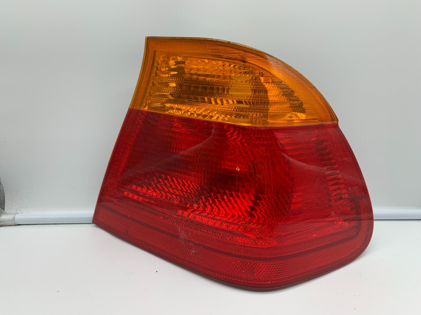 1999-2001 BMW 325i Passenger Side Tail Light Taillight OEM B04B22038