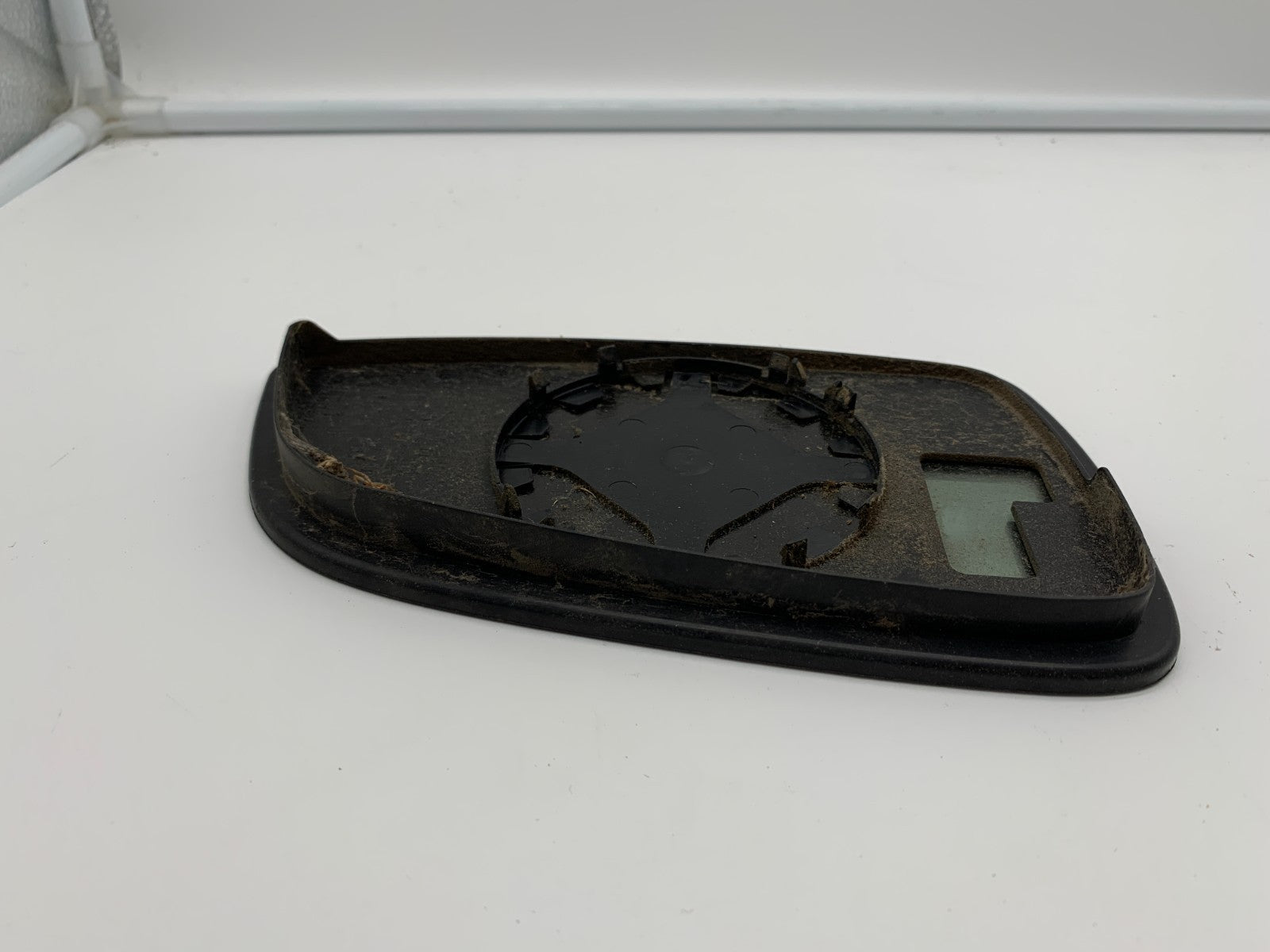2008-2012 Chevrolet Malibu Driver Power Door Mirror Glass Only OEM D04B46005