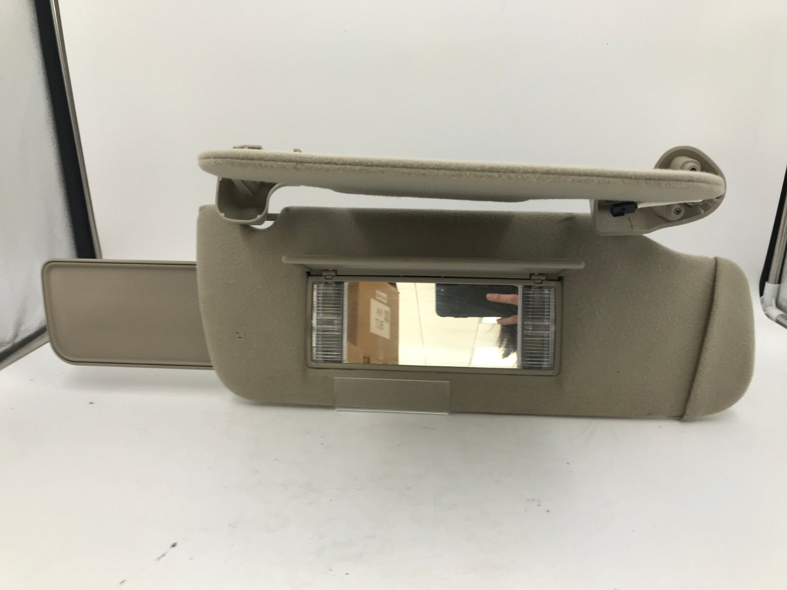 2000 Chevrolet Tahoe Passenger Sun Visor Gray Illuminated OEM B03B50053