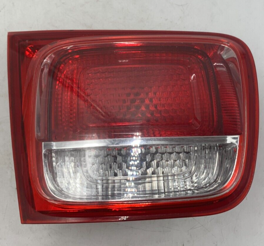 2013-2016 Chevrolet Malibu Driver Side Trunklid Tail Light Taillight E01B40080