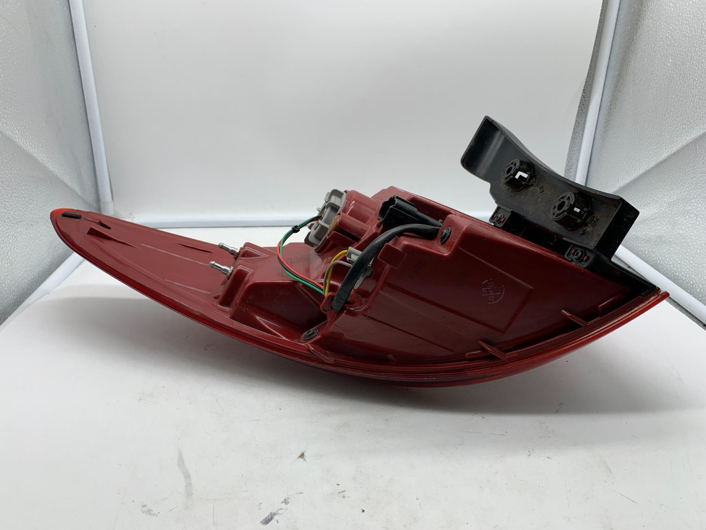2017-2019 Hyundai Santa Fe Passenger Tail Light Taillight OEM A03B37008