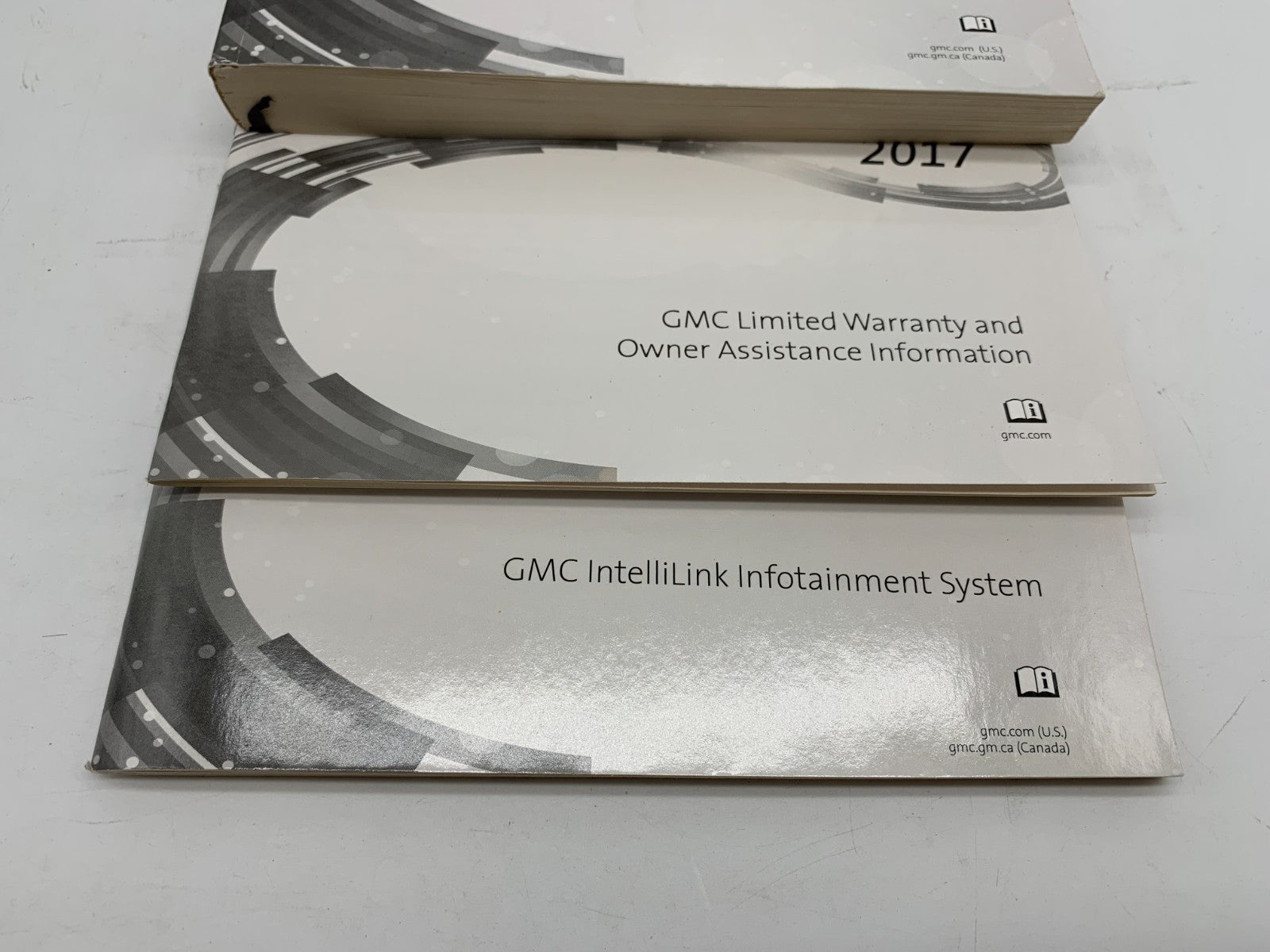 2017 GMC Acadia Owners Manual Set OEM B04B25009