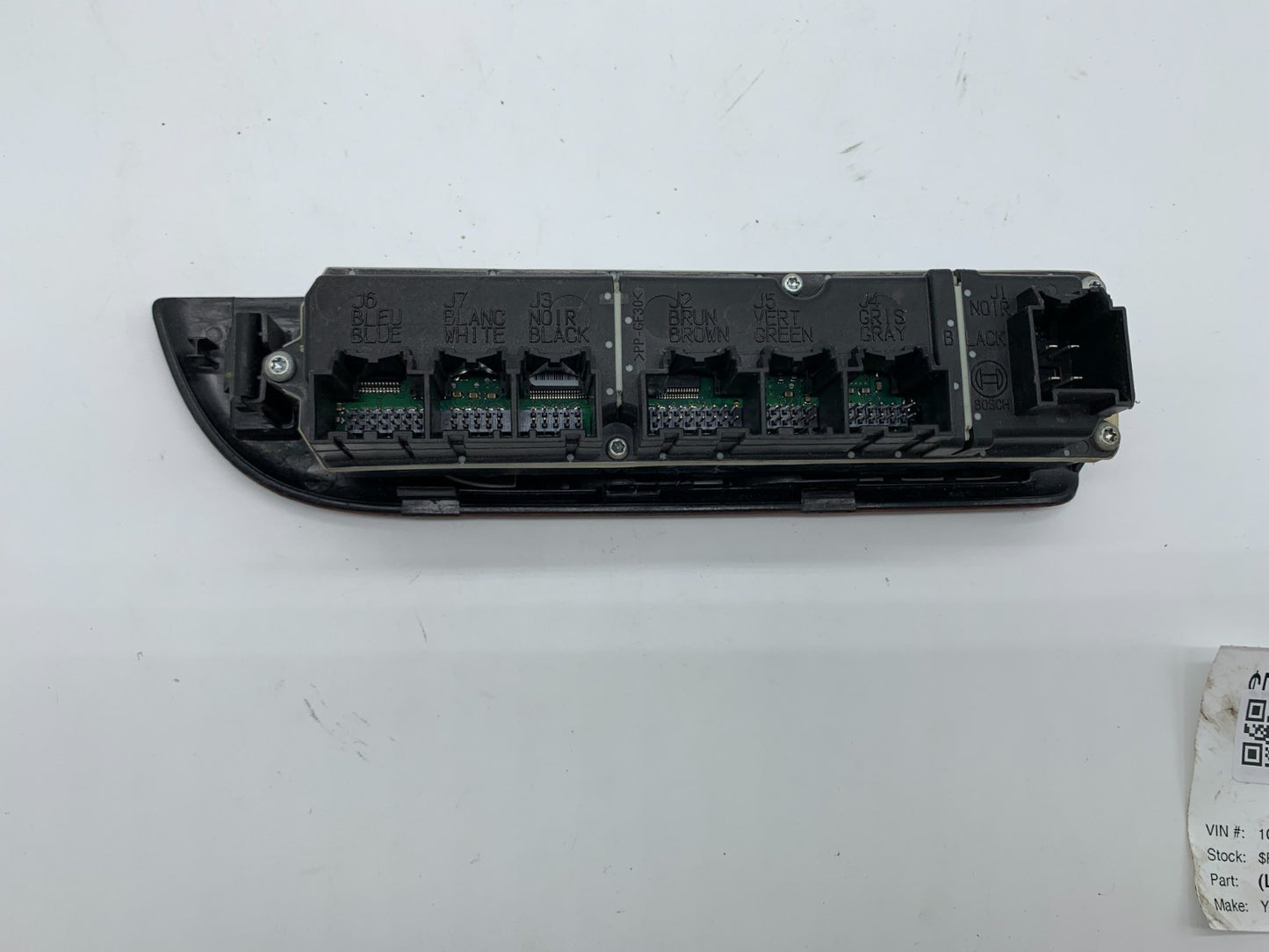 2007-2014 GMC Yukon Master Power Window Switch OEM D02B68013
