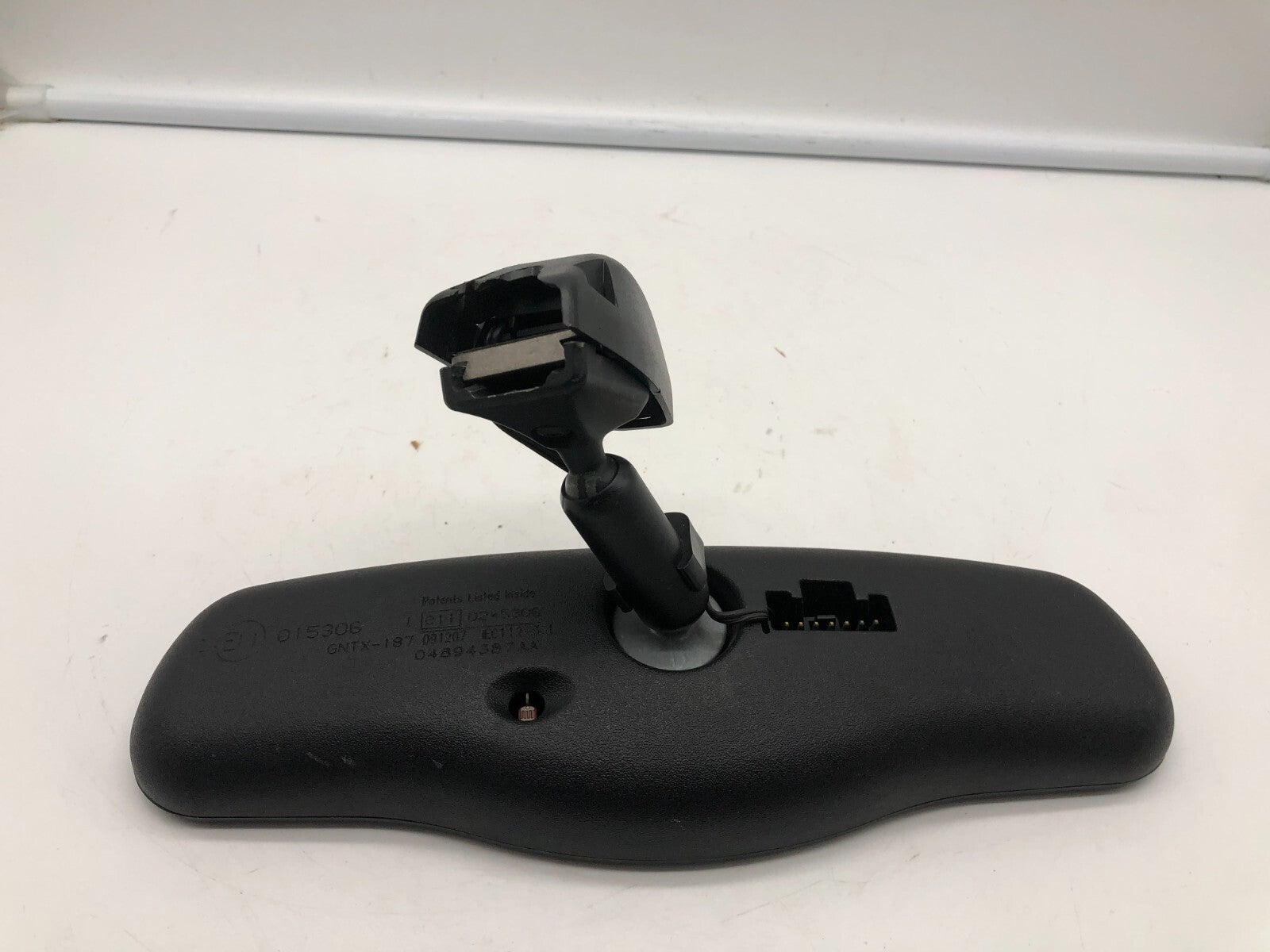 2004-2008 Chrysler Pacifica Interior Rear View Mirror OEM A01B13018