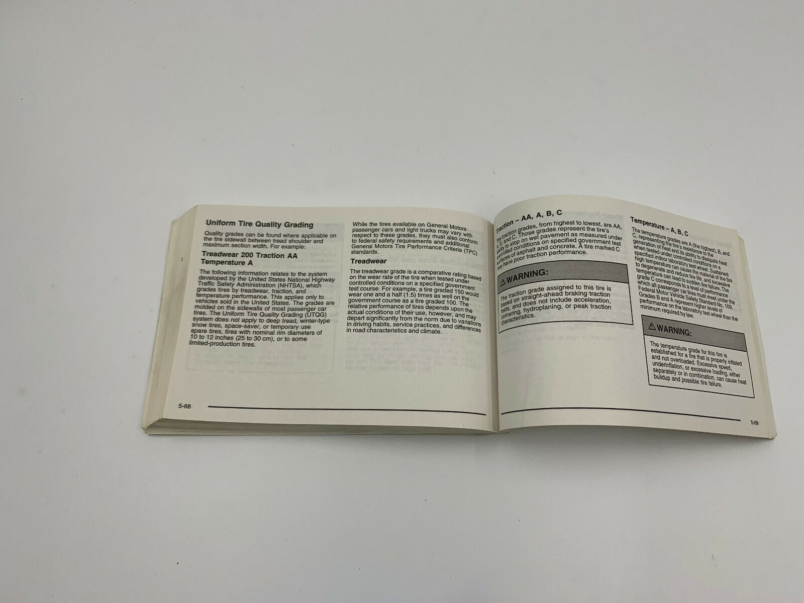 2009 Chevrolet Malibu Owners Manual OEM E01B69007