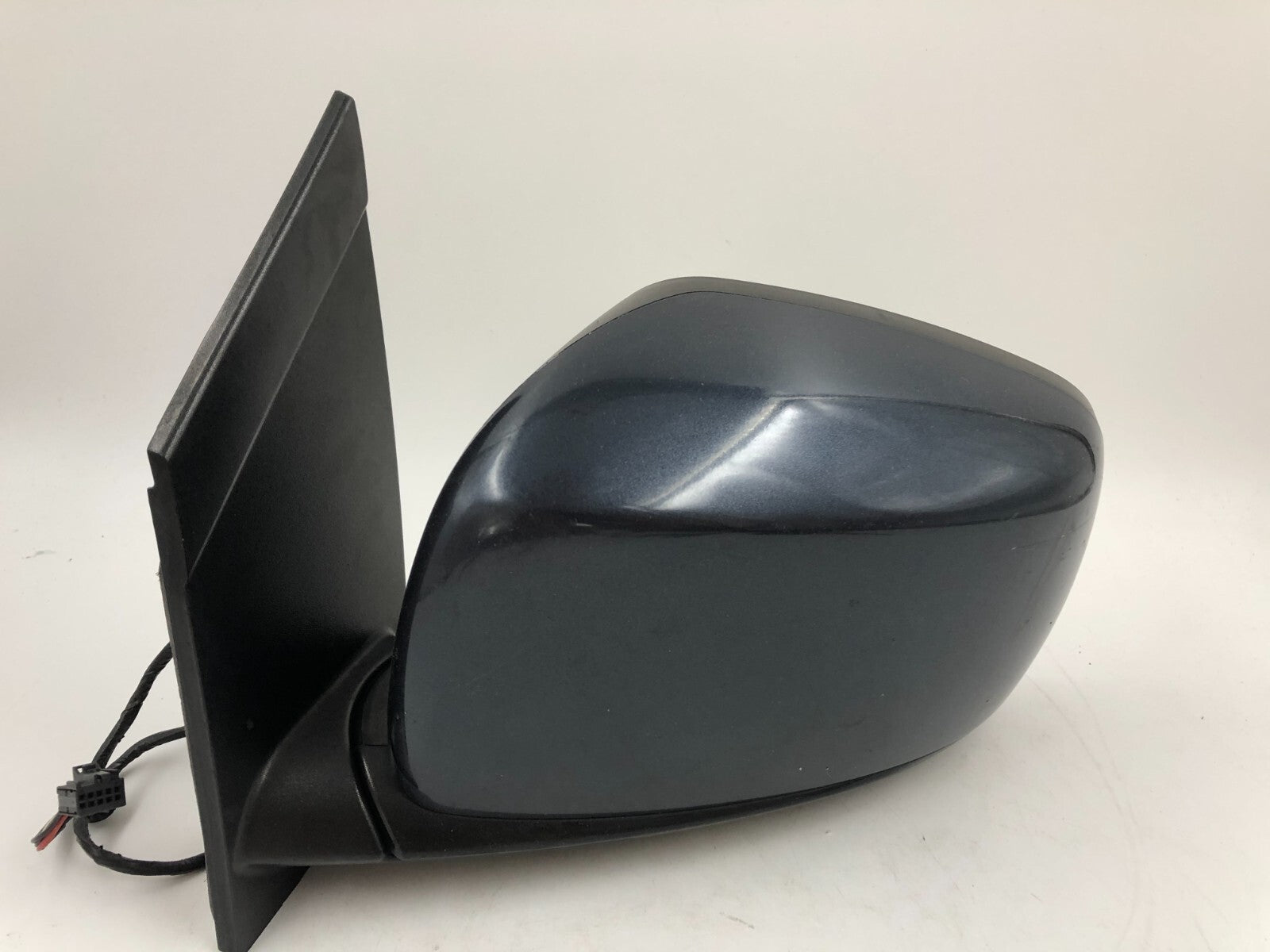 2008-2010 Chrysler Town & Country Driver Side Power Door Mirror Gray B02B28005