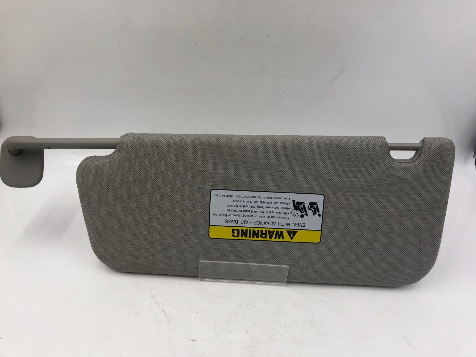 2019-2021 Hyundai Santa Fe Passenger Sun Visor Illuminated Gray OEM A02B06039