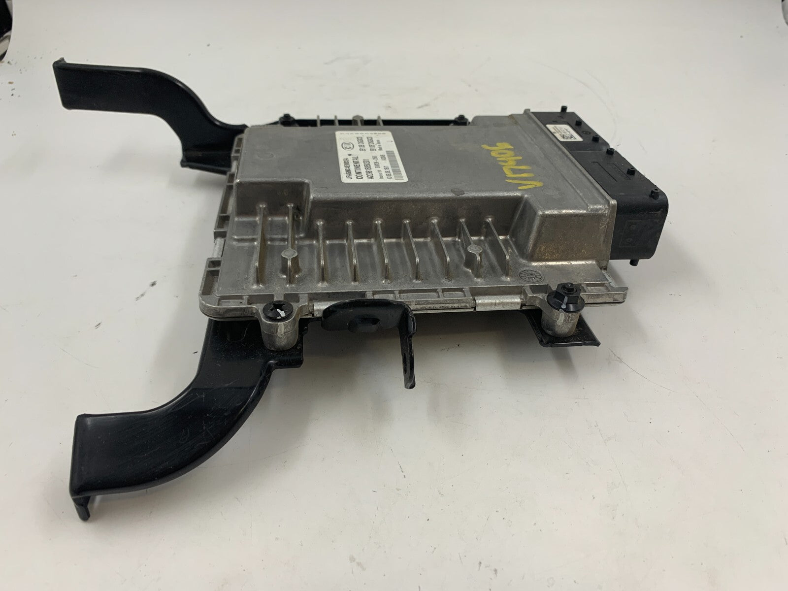 2016-2018 Kia Optima Engine Control Module Unit ECU ECM OEM E01B69006