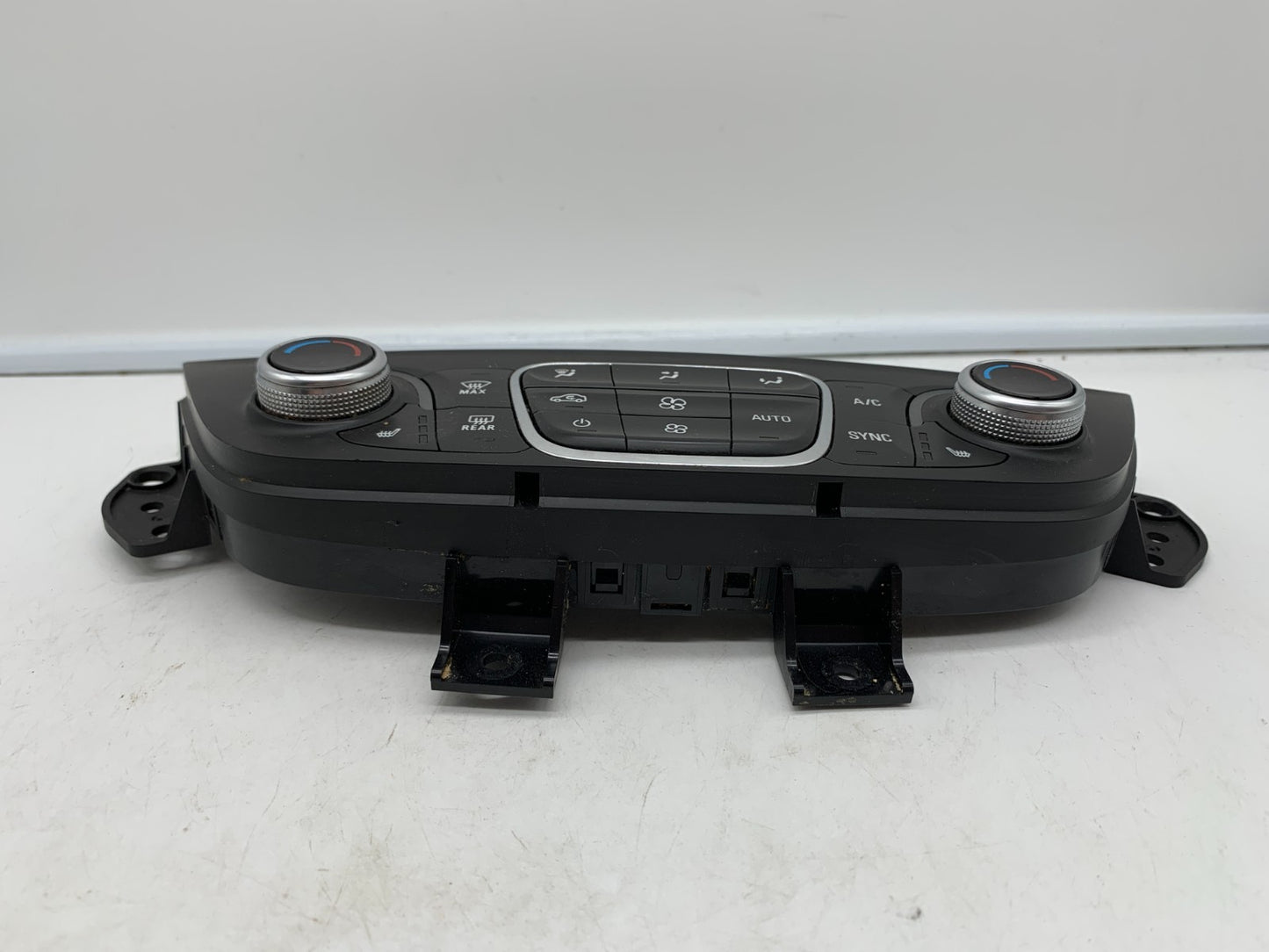 2018-2021 Chevrolet Malibu Climate Control AC Heater Unit with Heated Seats OEM