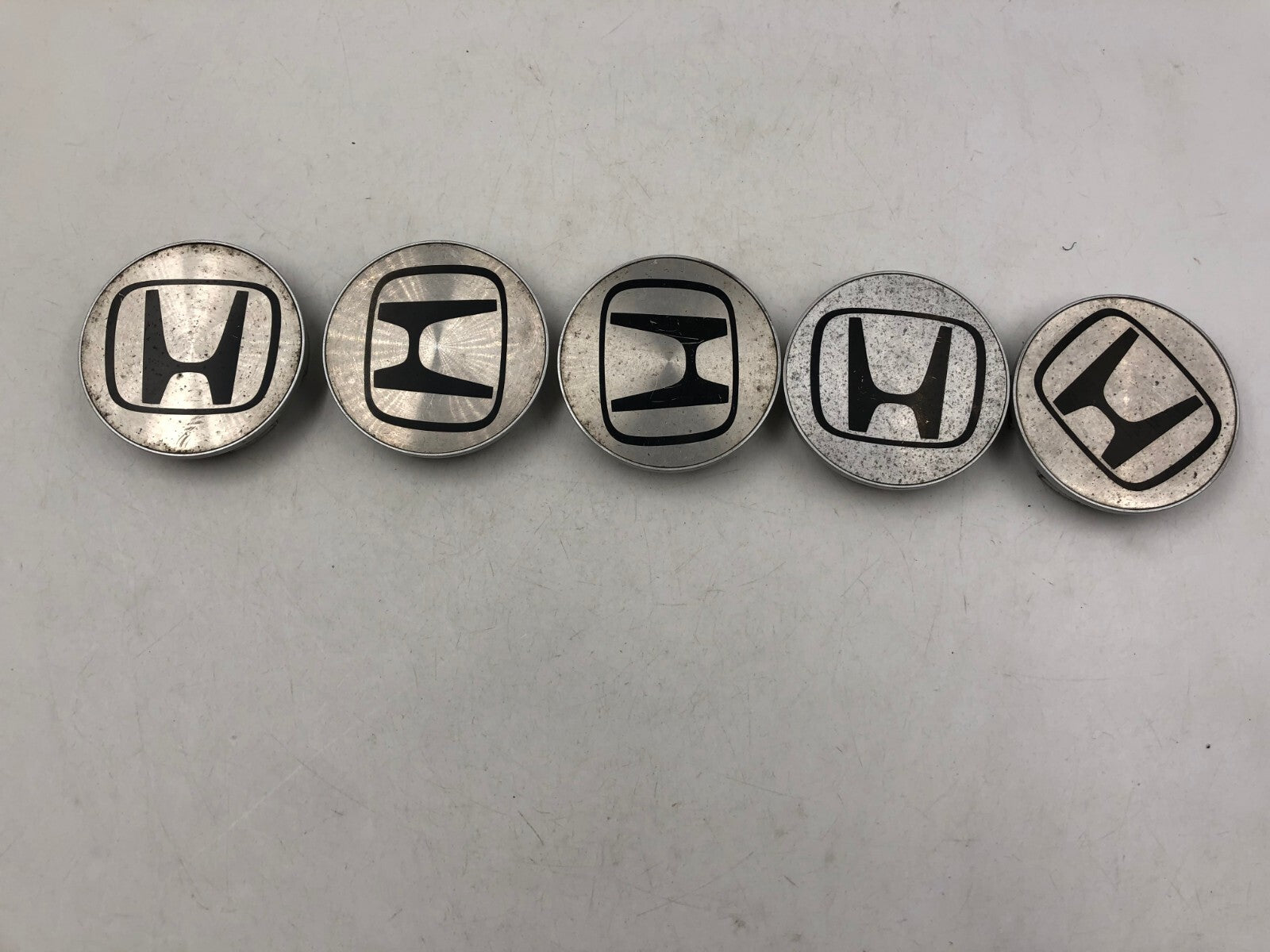 Honda Rim Wheel Center Cap Set Silver OEM D04B31085